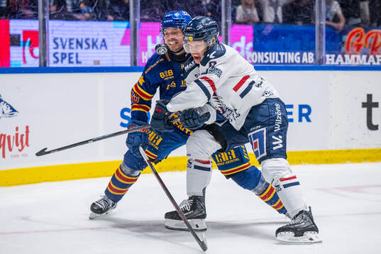 Djurgårdens Jacob Josefson och Linköpings Erik Norén