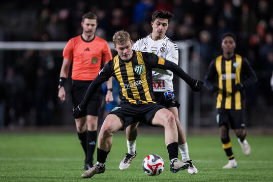 Hammarby TFFs William Axelsson Tervonen och Örebros