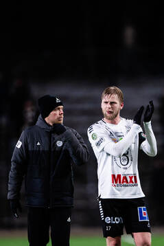 Örebros tränare Patrik Haginge och Karl Holmberg deppar