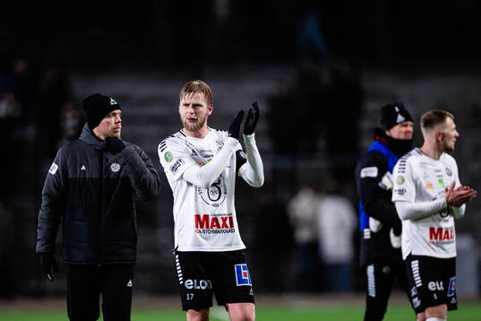Örebros tränare Patrik Haginge och Karl Holmberg deppar