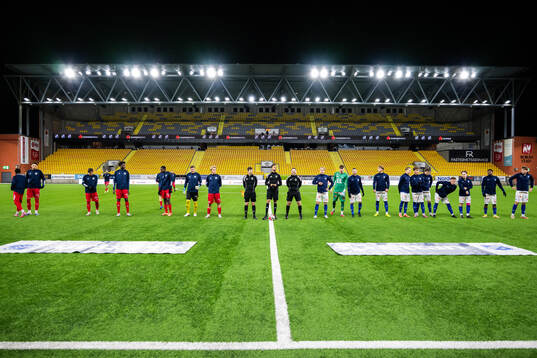 Utsiktens och Norrbys spelare vid line-up