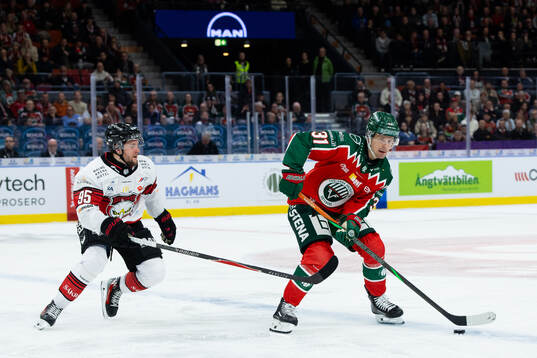 Malmö Redhawks Carl Persson och Frölundas Nicklas Lasu