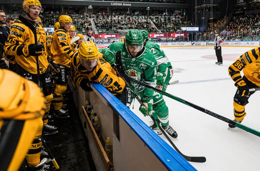 Skellefteås Oscar Lindberg och Rögles Dennis Everberg
