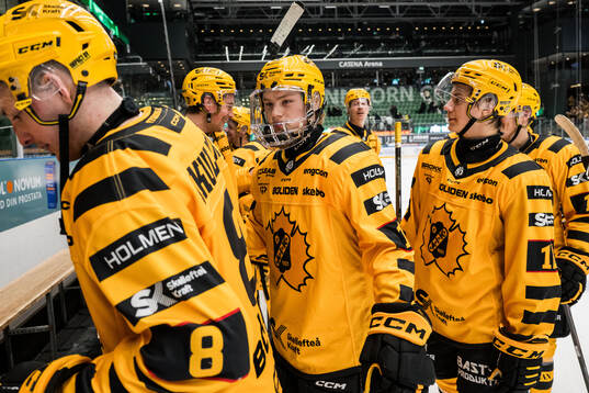 Skellefteås Viktor Klingsell jublar