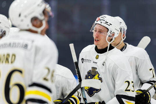 AIKs Oliver Tärnström jublar