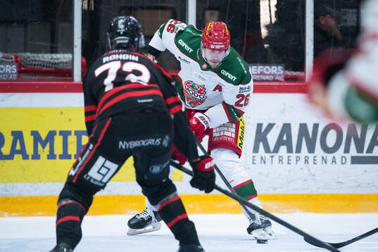 Nybro Vikings Joachim Rohdin och Modos Emil Larsson