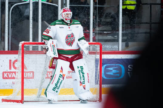 Modos målvakt Adam Werner