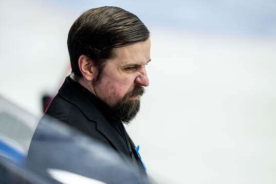 Kalmars tränare Viktor Tuurala