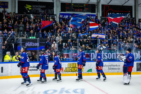 Oskarshamns spelare jublar