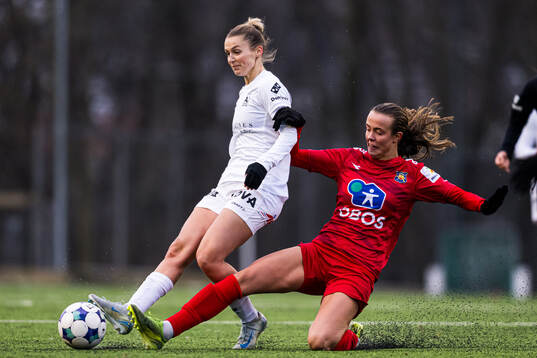 Marina Heggernes Jensen of Åsane and Elle Ulstein of Røa