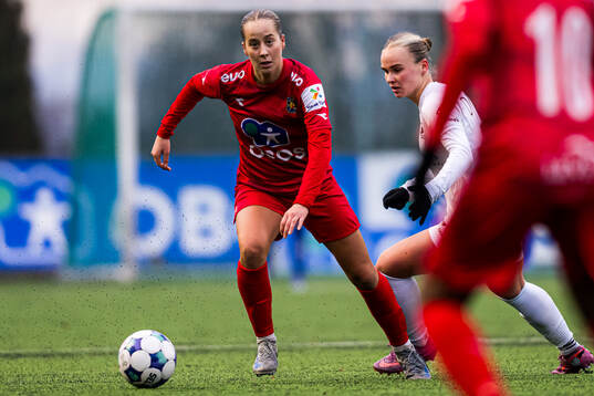 Mina Bell Folland of Røa