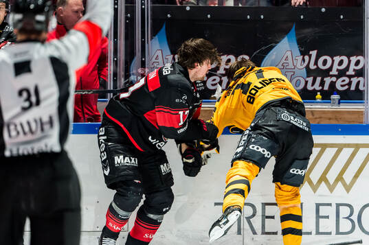 Malmö Redhawks Johan Ivarsson och Skellefteås Pär