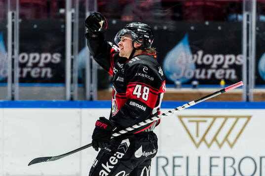 Malmö Redhawks Lauri Pajuniemi jublar