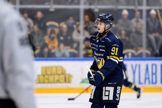 HV71s Aleksi Heponiemi deppar