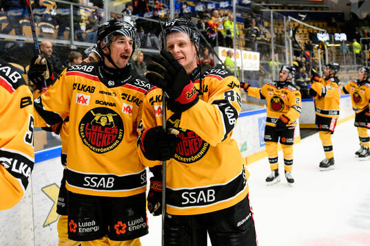 Luleås Otto Leskinen jublar