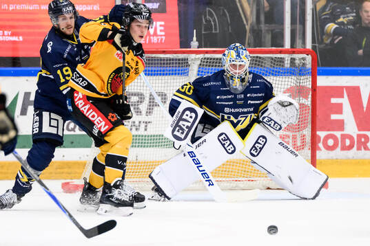 HV71s målvakt Lassi Lehtinen