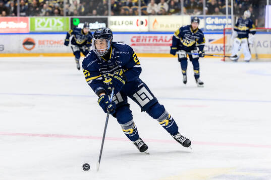 HV71s Jonathan Ang