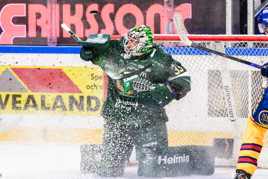 Färjestads målvakt Emil Larmi