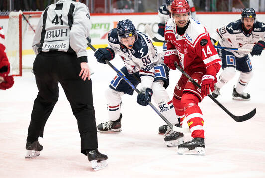 Linköpings Oliver Johansson och Timrås Emil Pettersson
