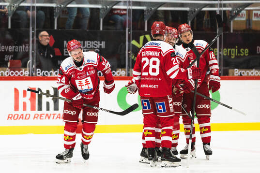 Timrås Jonathan Dahlén jublar