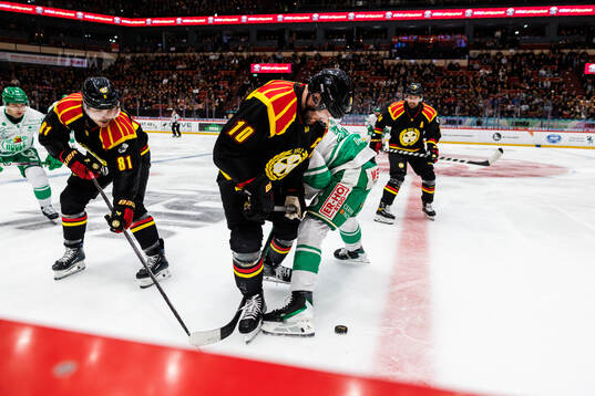 Brynäs Johan Larsson och Rögles Albin Sundsvik
