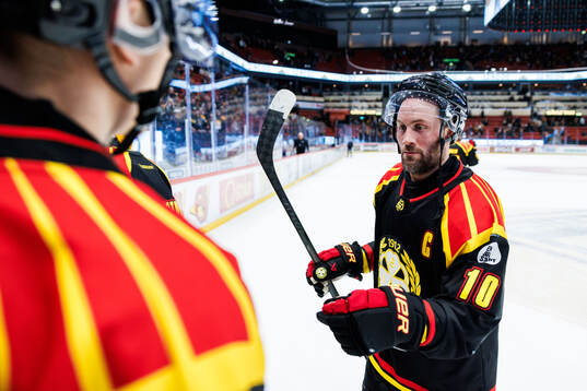 Brynäs Johan Larsson jublar