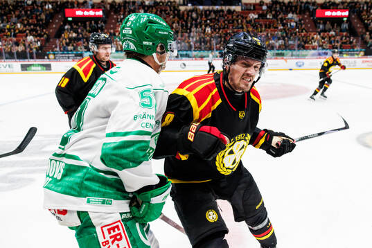 Rögles Felix Nilsson och Brynäs Johannes Kinnvall