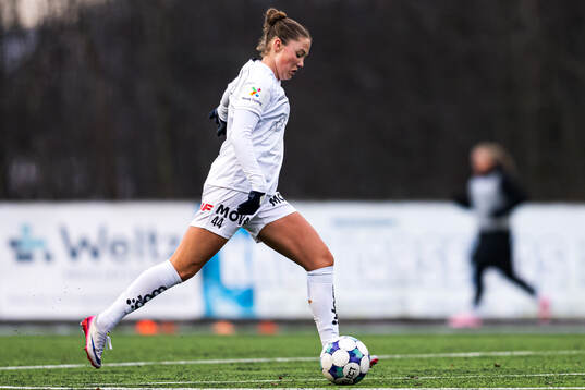 Karoline Røren Svanes of Åsane