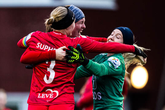 Sarah Alexandra Lilleberg Suphellen, Sigrid Bloch-Hansen