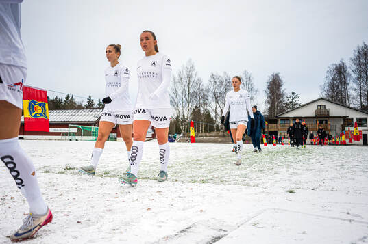 Marina Heggernes Jensen and Madeleine Veivåg of Åsane