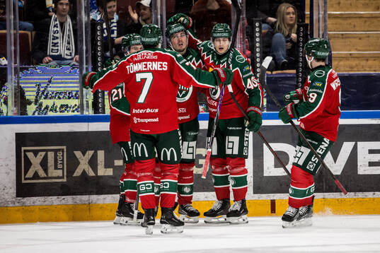Frölundas Max Lindholm jublar