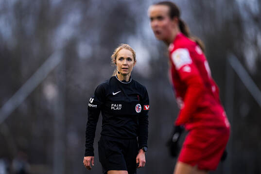 Marit Buhaug Folstad, referee