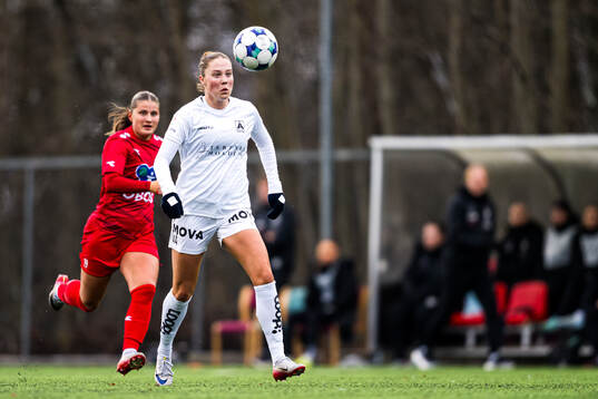 Karoline Røren Svanes of Åsane