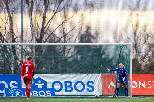 Goalkeeper Hanne Larsen of Åsane