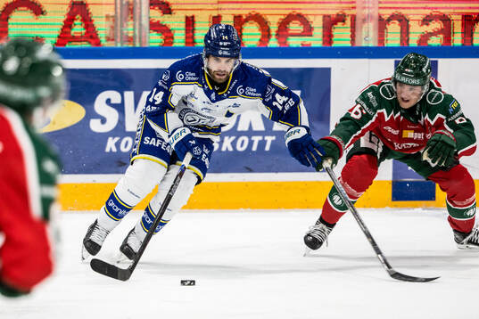 Leksands Oskar Lang och Frölundas Filip Hasa