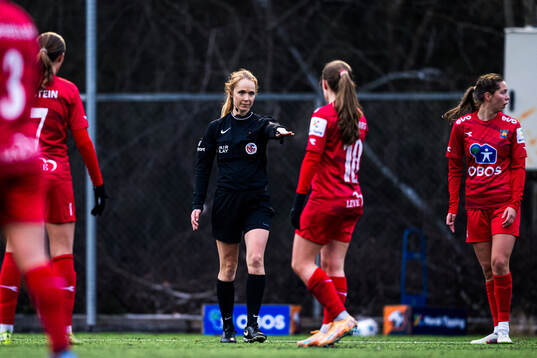 Marit Buhaug Folstad, referee