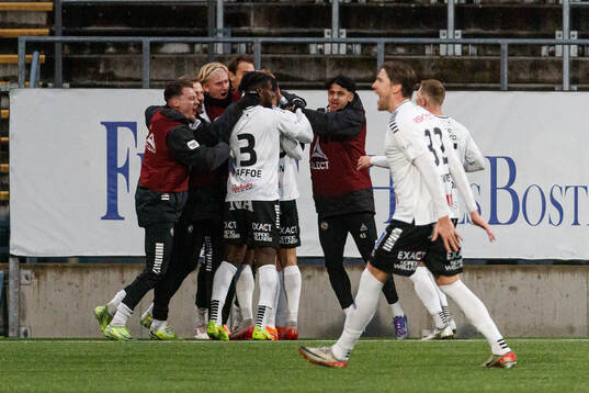 Örebros Karl Holmberg jublar