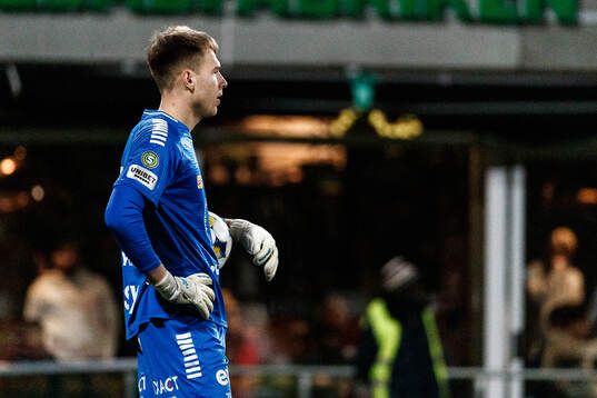 Örebros målvakt Jakub Ojrzynski deppar