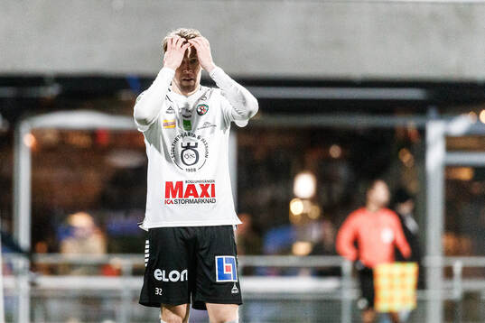 Örebros John Stenberg deppar