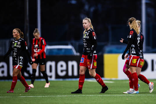KIF Örebros Sofia Parkner och Johanna Alm deppar
