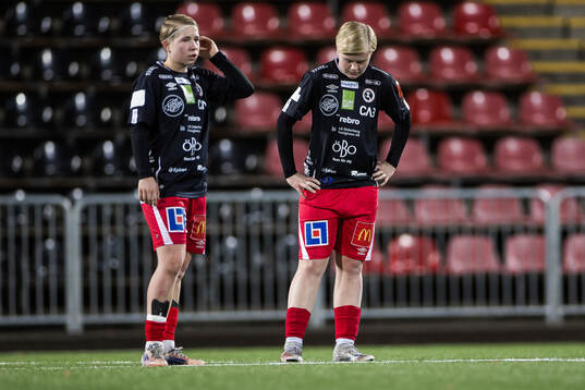 KIF Örebros Emilia Jägestedt Widstrand och Lilly