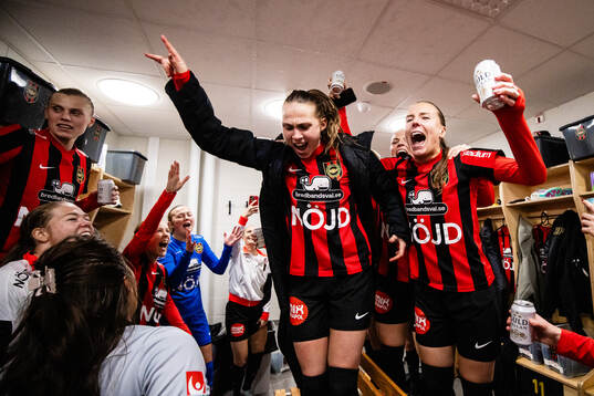 Brommapojkarnas Frida Thörnqvist och Louise Lillbäck