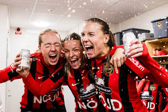 Brommapojkarnas Alice Ahlberg, Isabelle Navrén och Louise