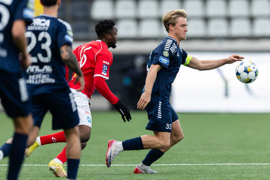 Norrbys Azeez Temitope Yusuf och Utsiktens Sebastian
