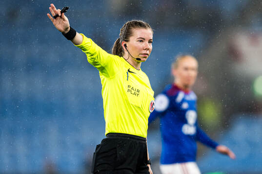 Stine Margrete Jensen, referee