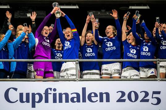 Goalkeeper Tove Enblom, Elise Thorsnes, Synne Skinnes