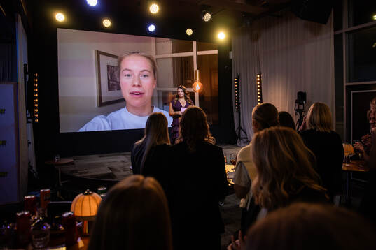 Julie Blakstad, Hammarby IF, tilldelas priset för årets
