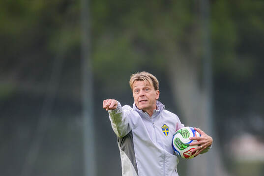 Head coach Tony Gustavsson of the women's national football