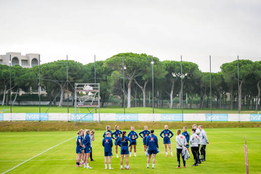 Players of the women's national football team of Sweden at