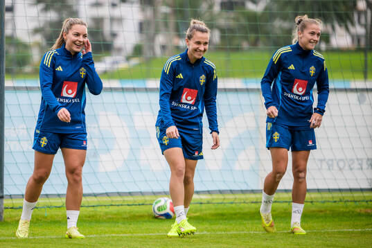 Johanna Rytting Kaneryd, Julia Zigiotti Olme and Filippa